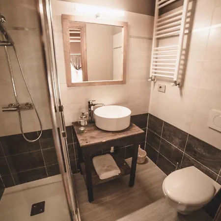 Ca' Mea Room, Wellness & Food *
