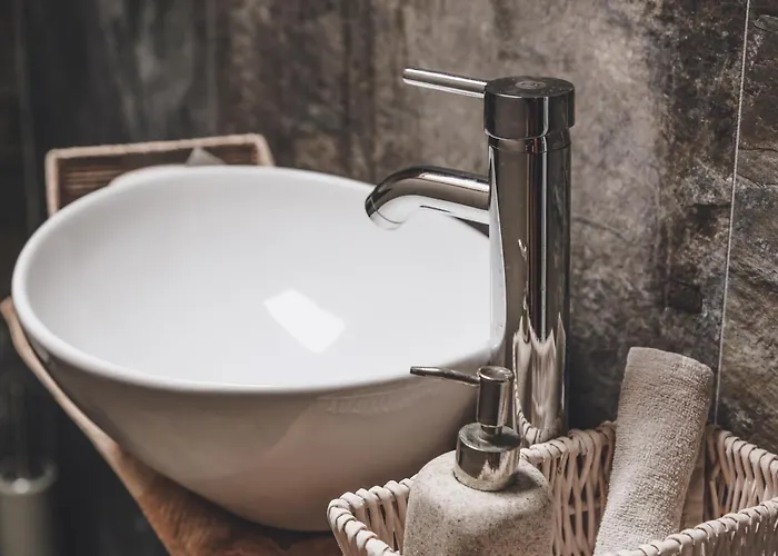 Alojamento de Acomodação e Pequeno-almoço Ca' Mea Room, Wellness & Food 4*