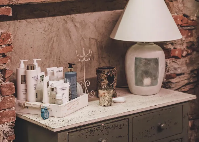 Alojamento de Acomodação e Pequeno-almoço Ca' Mea Room, Wellness & Food 4*